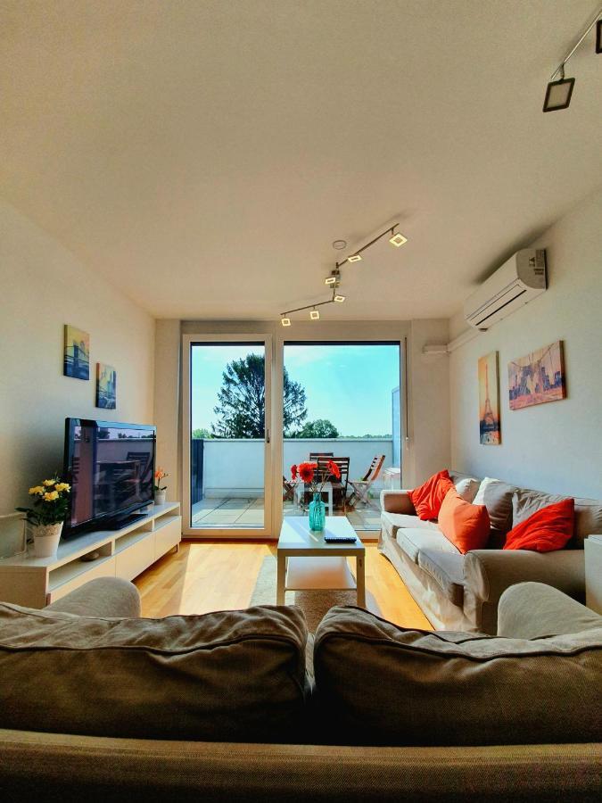 Near Lake Two Bedroom Fully Furnished Apartment Vienna Exterior photo